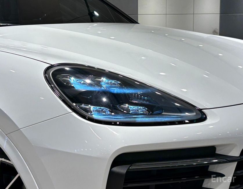 Porsche Cayenne - фото 4