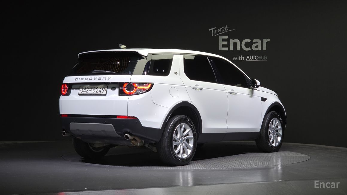 Land Rover Discovery Sports - фото 1