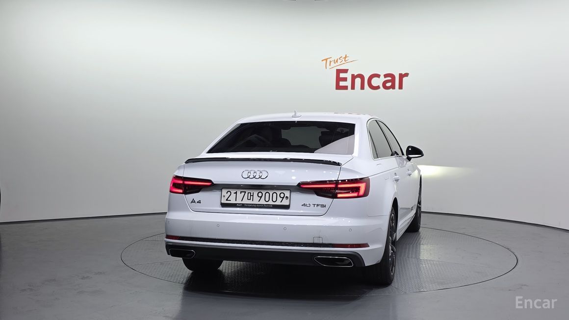 Audi A4 - фото 3