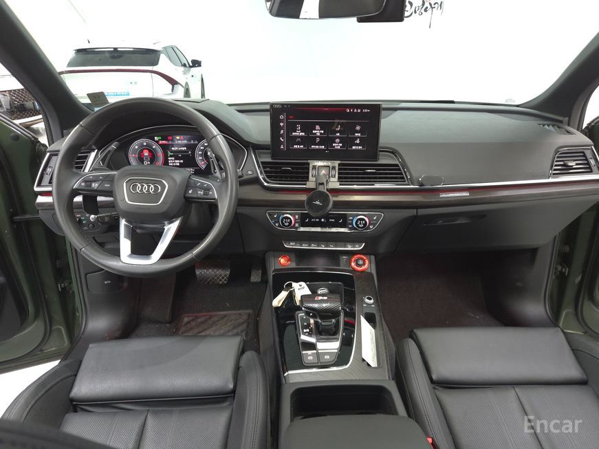 Audi Q5 - фото 6