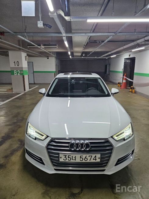 Audi A4 - фото 0