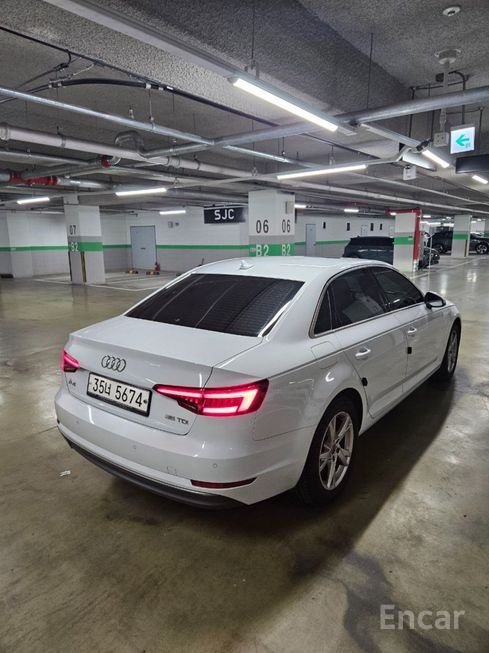 Audi A4 - фото 3