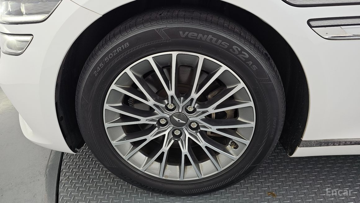 Genesis G80 - фото 4