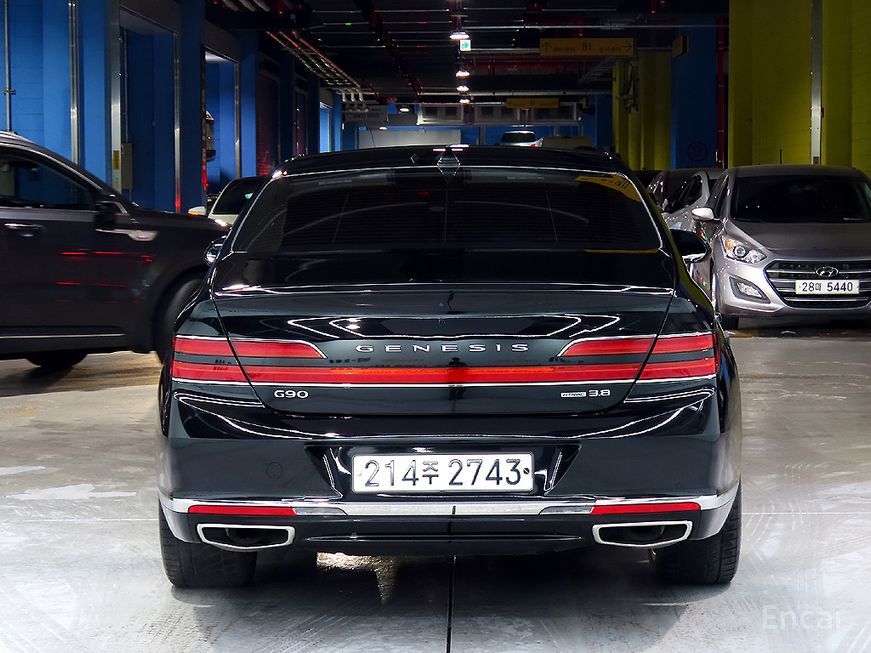 Genesis G90 - фото 2