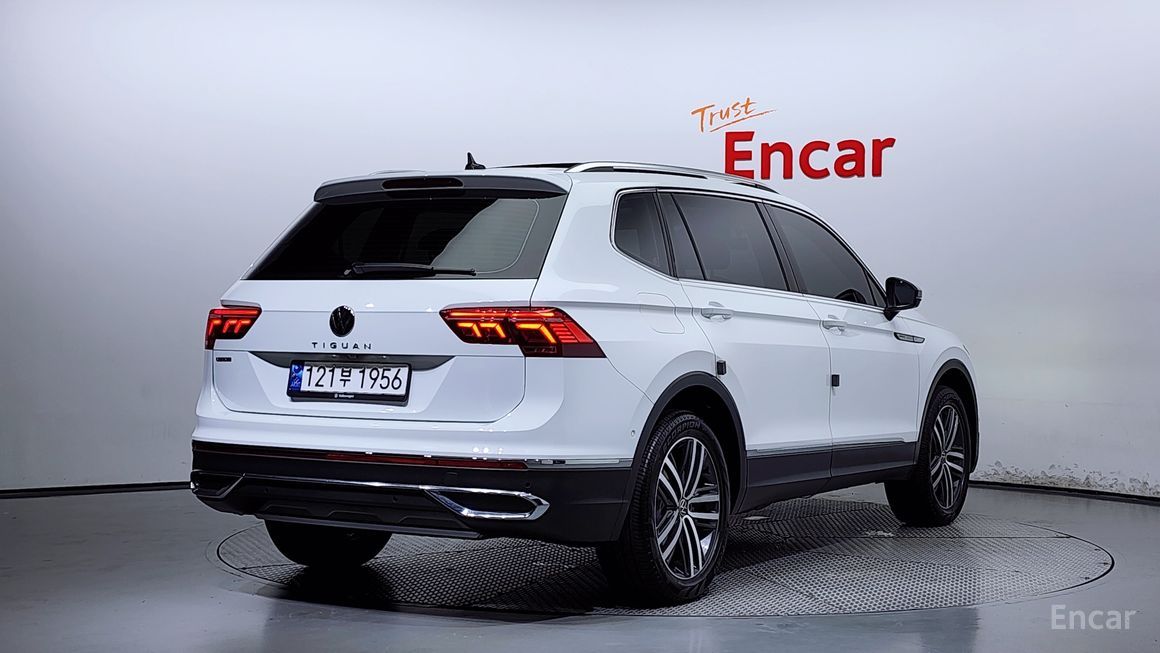 Volkswagen Tiguan - фото 1