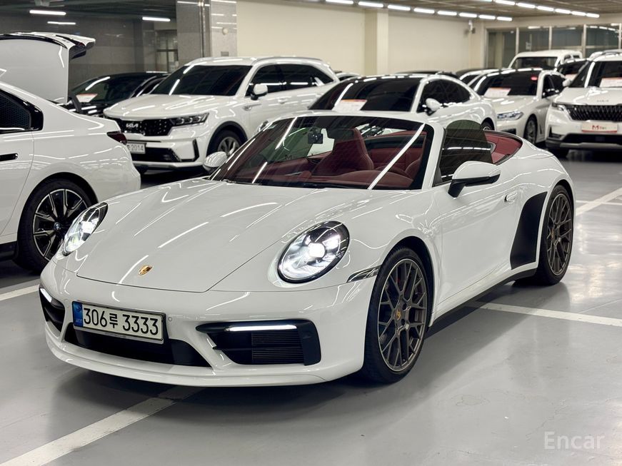 Porsche 911 - фото 0