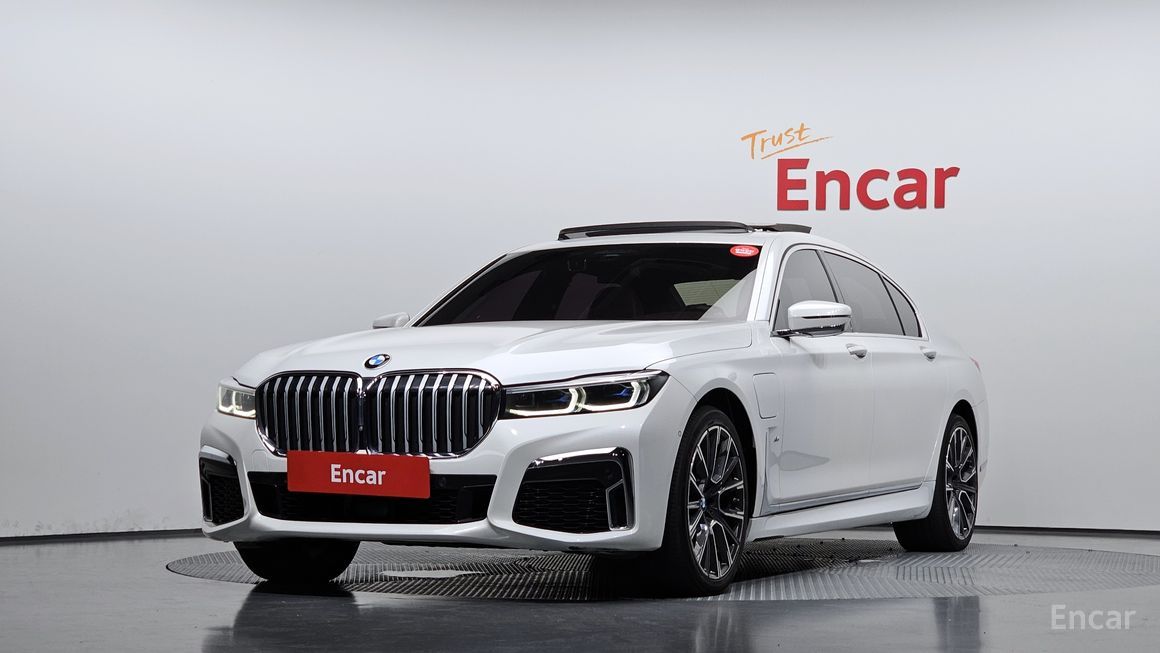 BMW 7 Series - фото 0