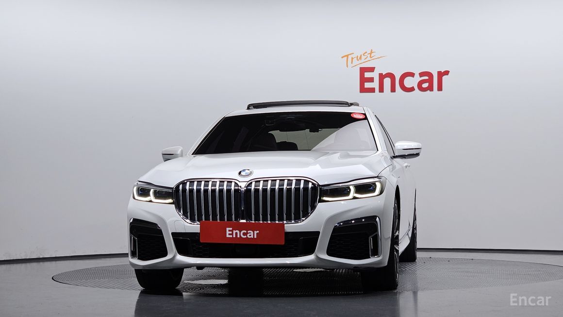 BMW 7 Series - фото 2