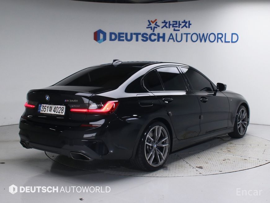 BMW 3 Series - фото 1