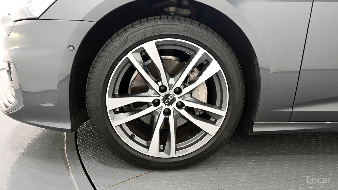 Audi A6 - фото 4