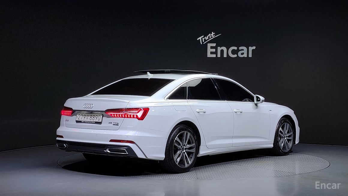 Audi A6 - фото 1