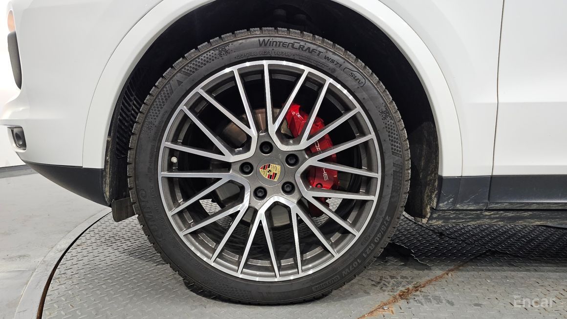 Porsche Cayenne - фото 4