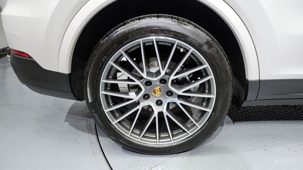 Porsche Cayenne - фото 4