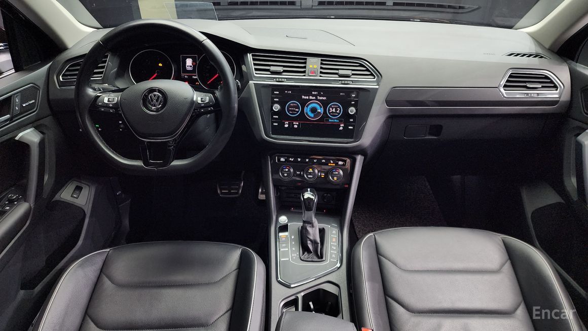 Volkswagen Tiguan - фото 6
