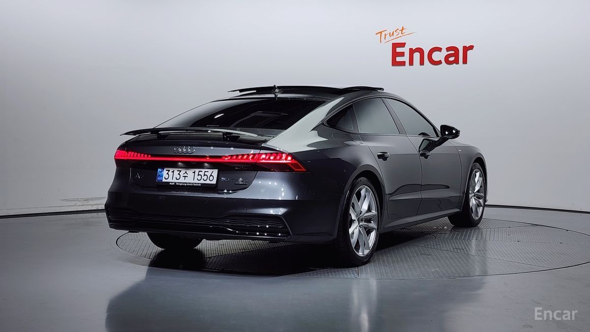 Audi A7 - фото 1
