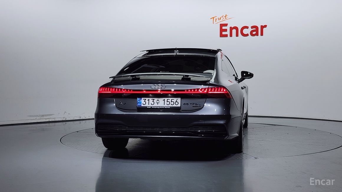 Audi A7 - фото 3