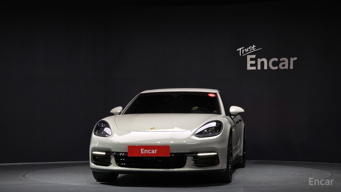 Porsche Panamera - фото 2