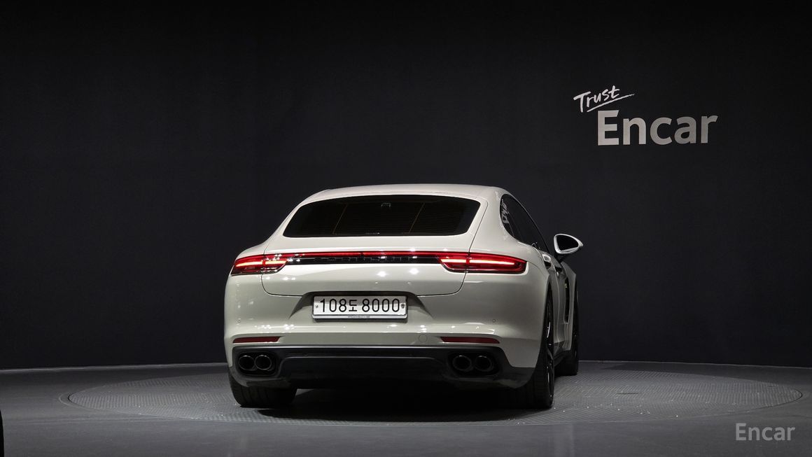 Porsche Panamera - фото 3