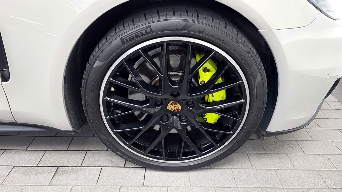Porsche Panamera - фото 4