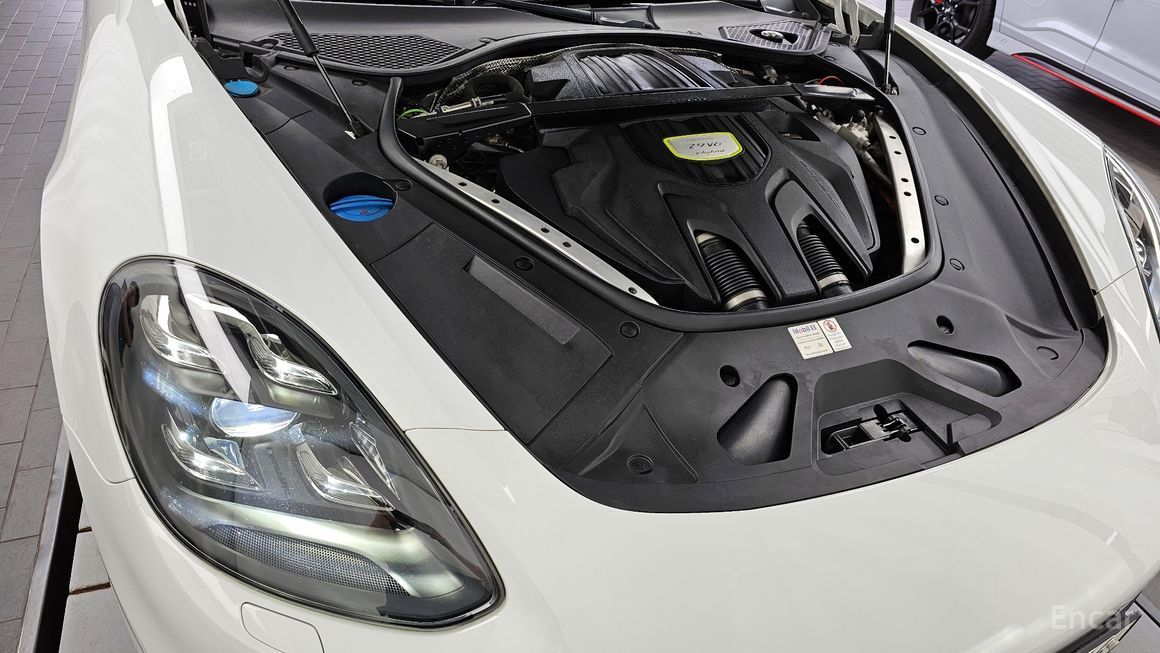 Porsche Panamera - фото 5