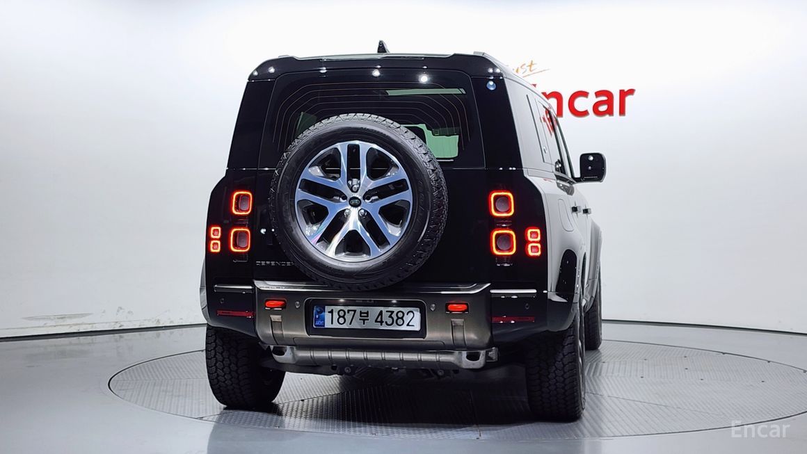 Land Rover Defender - фото 3