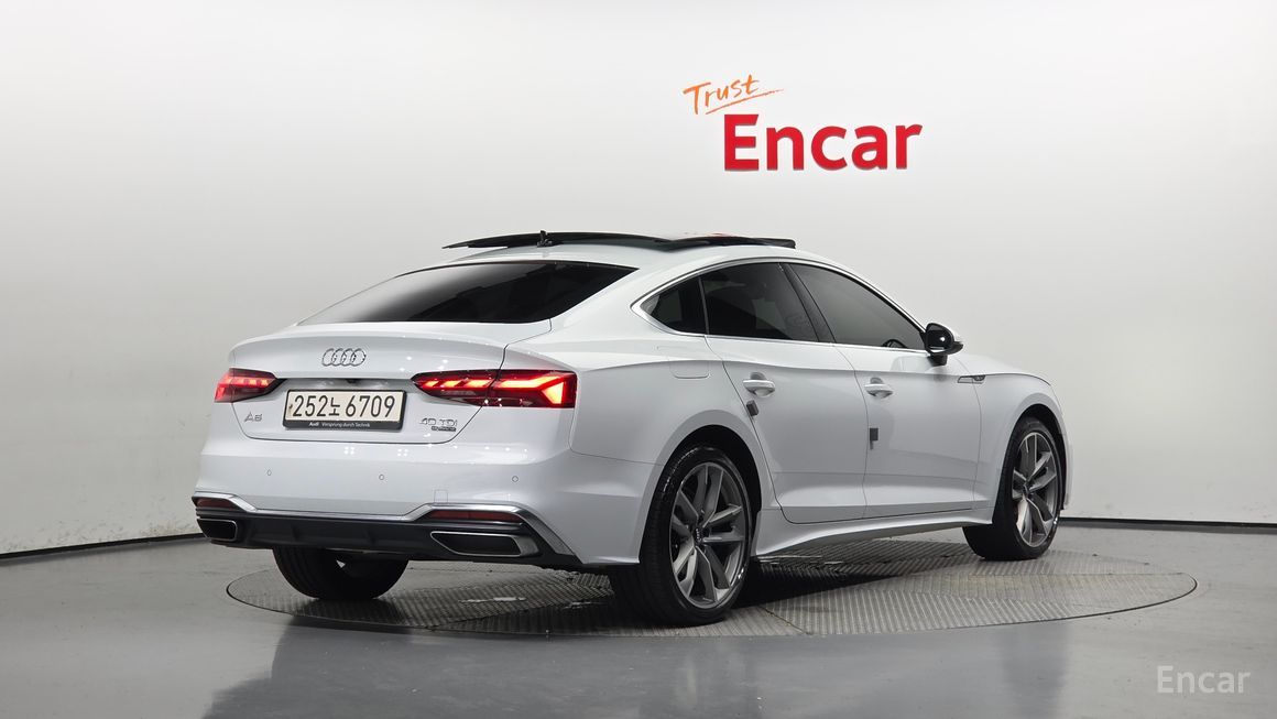 Audi A5 - фото 1