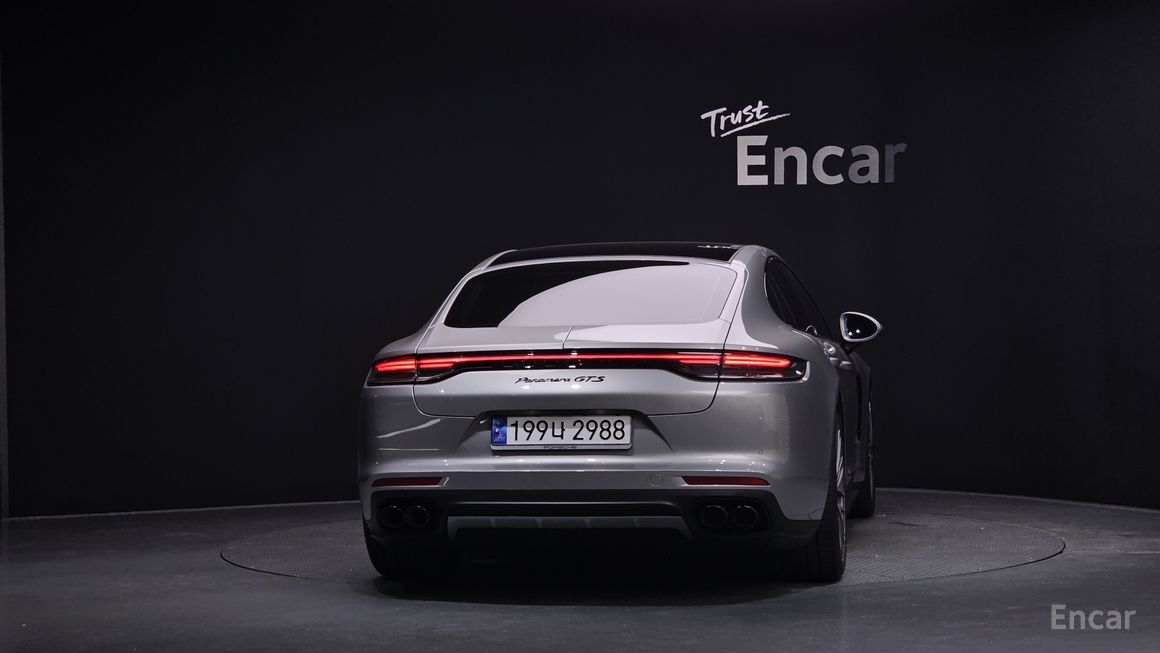 Porsche Panamera - фото 3
