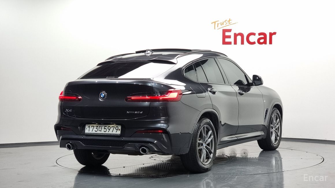 BMW X4 - фото 1