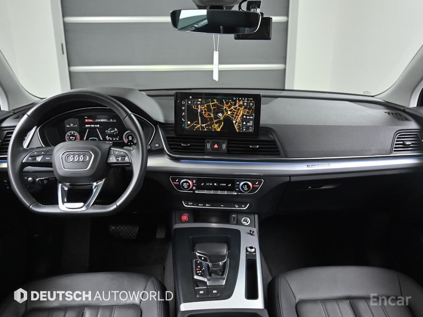 Audi Q5 - фото 6
