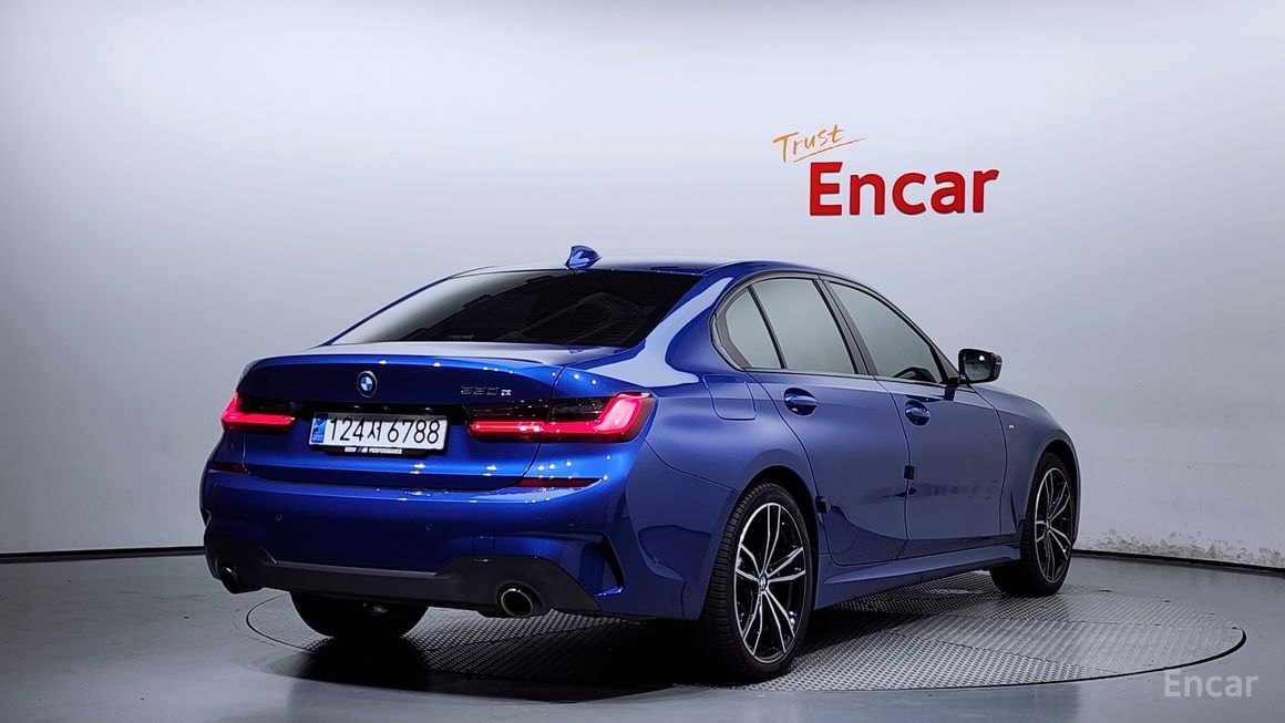 BMW 3 Series - фото 1