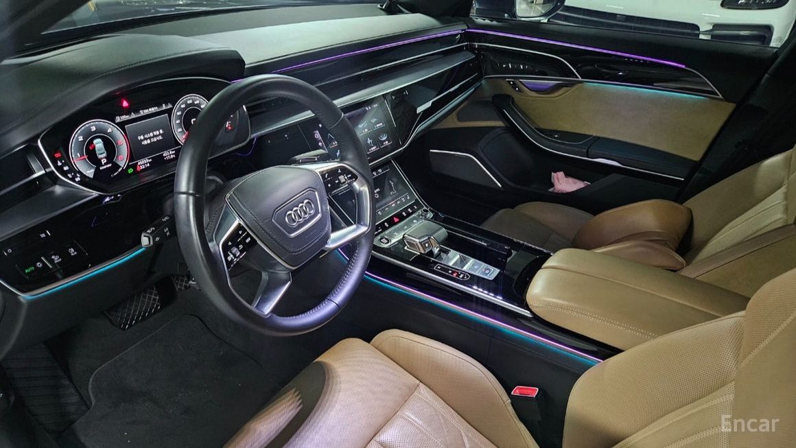Audi A8 - фото 5