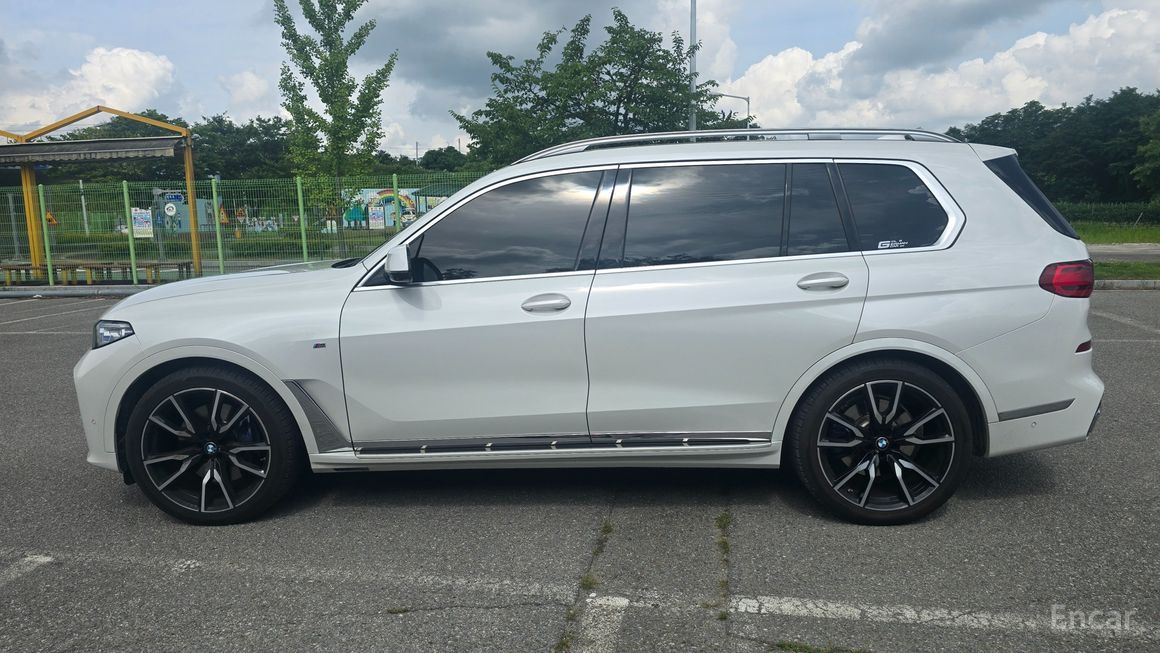 BMW X7 - фото 5