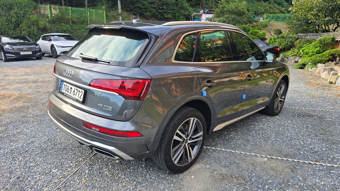 Audi Q5 - фото 1