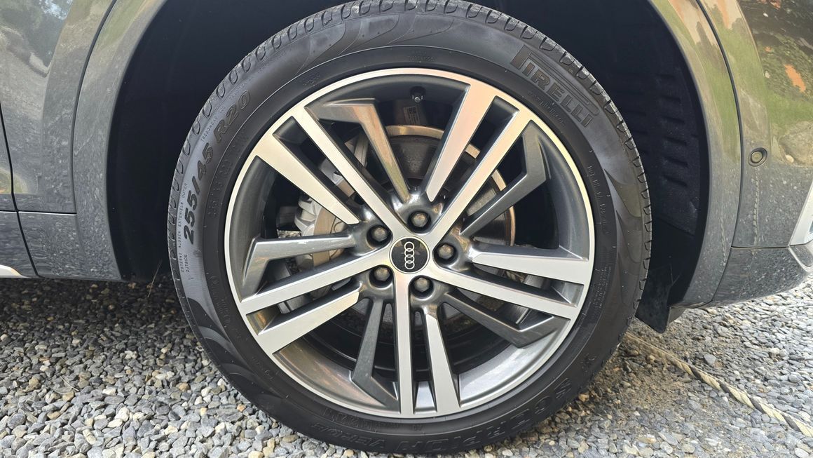 Audi Q5 - фото 4