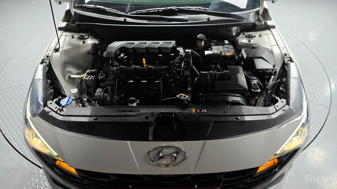 Hyundai Avante - фото 5