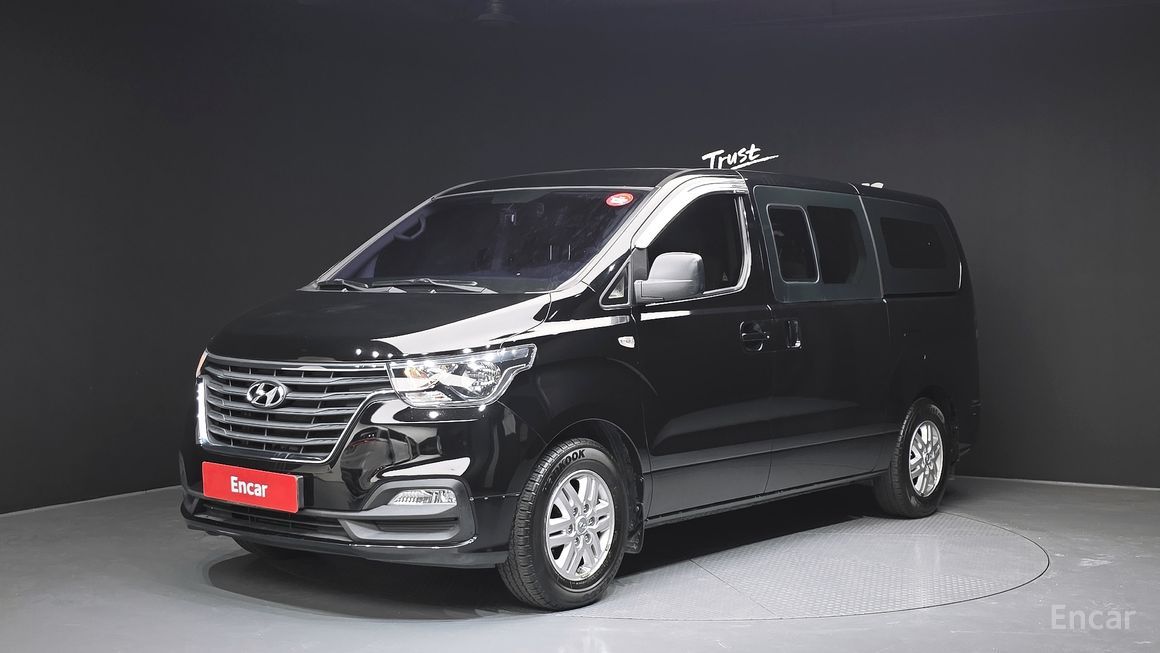 Hyundai Starex - фото 0
