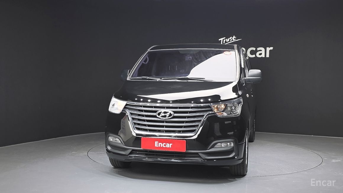Hyundai Starex - фото 2