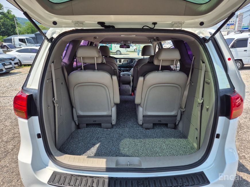 Kia Carnival - фото 5
