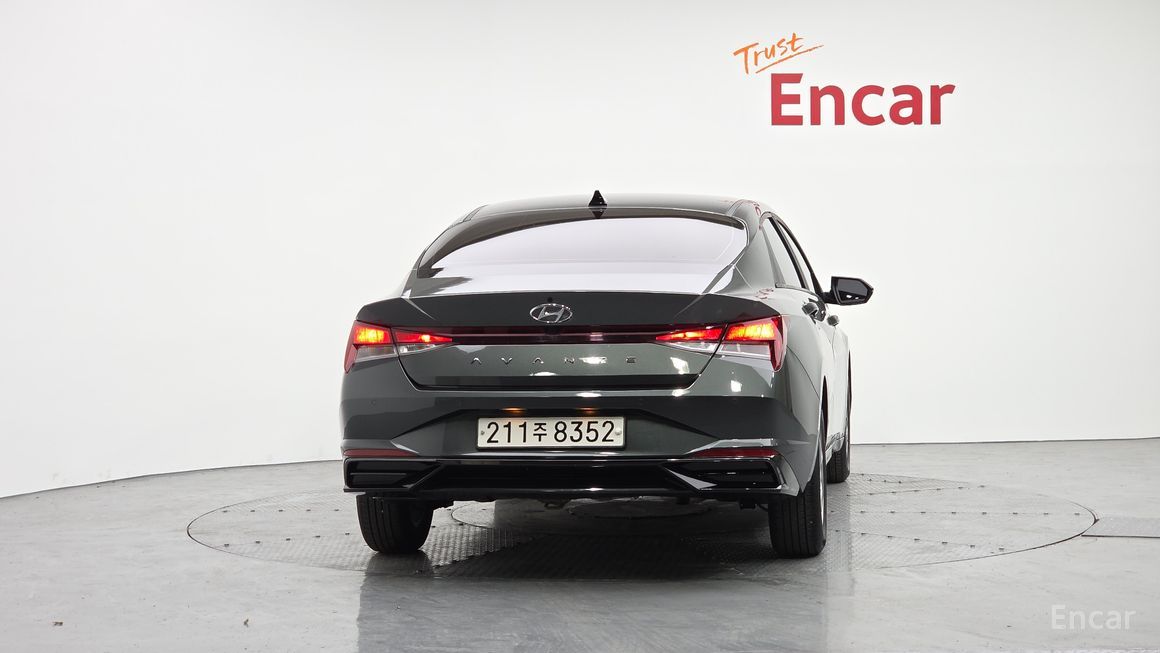 Hyundai Avante - фото 3