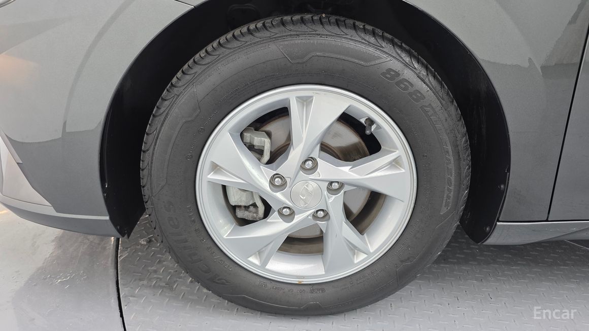 Hyundai Avante - фото 4