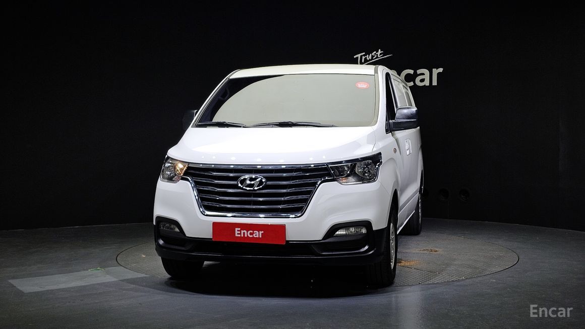 Hyundai Starex - фото 2