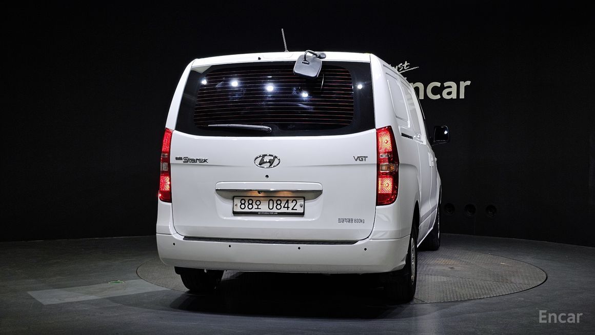 Hyundai Starex - фото 3