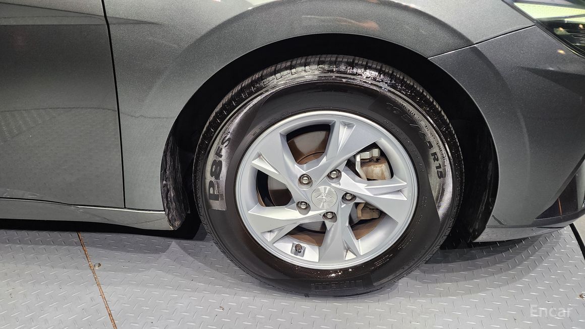 Hyundai Avante - фото 4