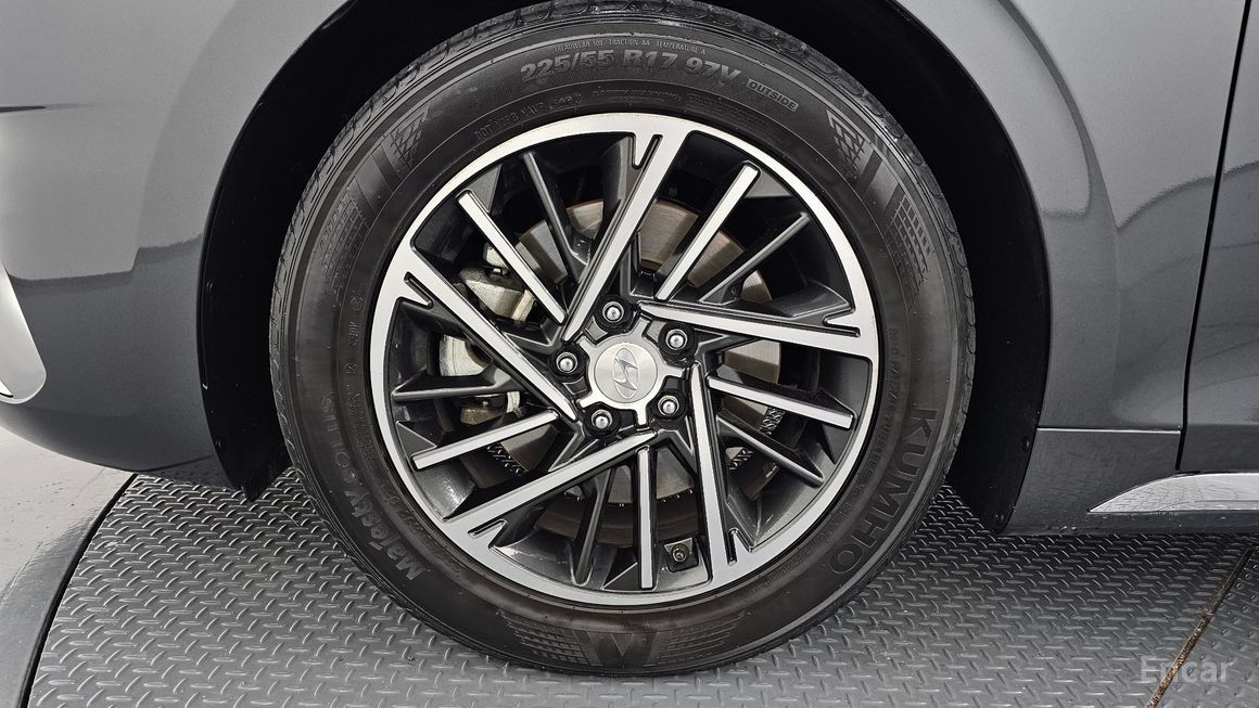 Hyundai Grandeur - фото 4