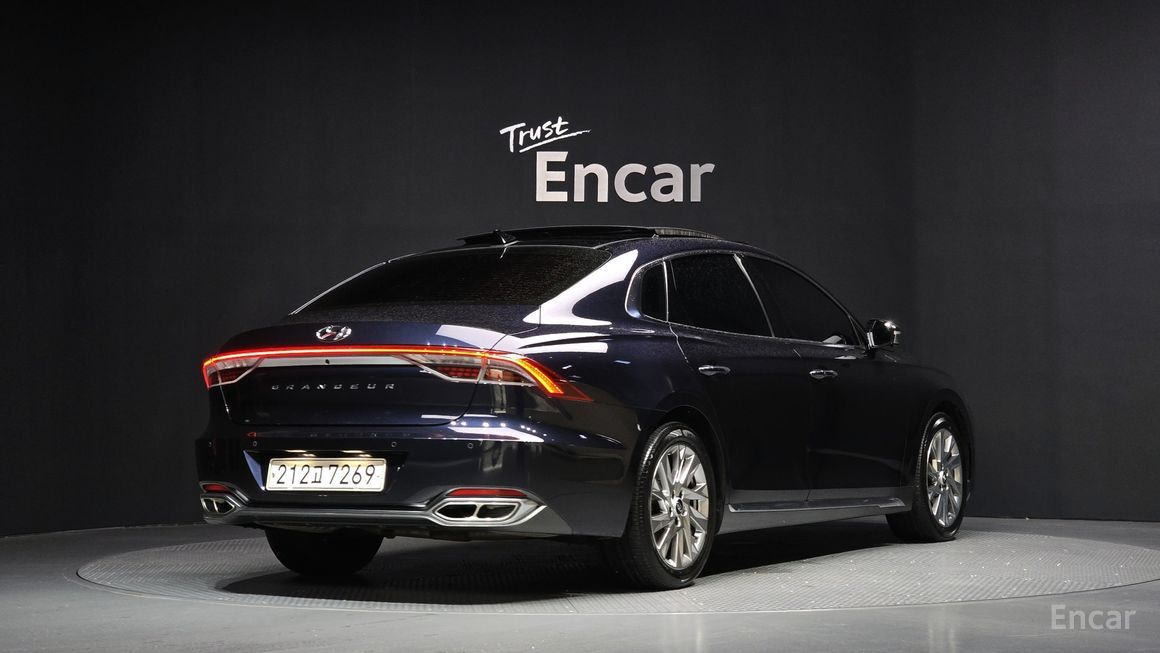 Hyundai Grandeur - фото 1