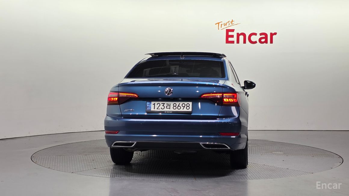 Volkswagen Jetta - фото 3