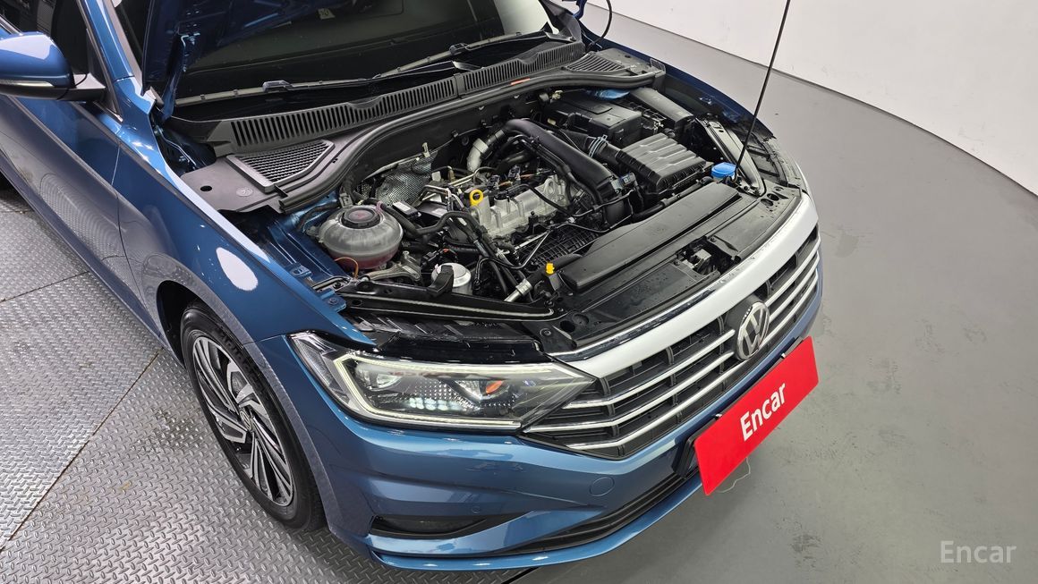 Volkswagen Jetta - фото 5