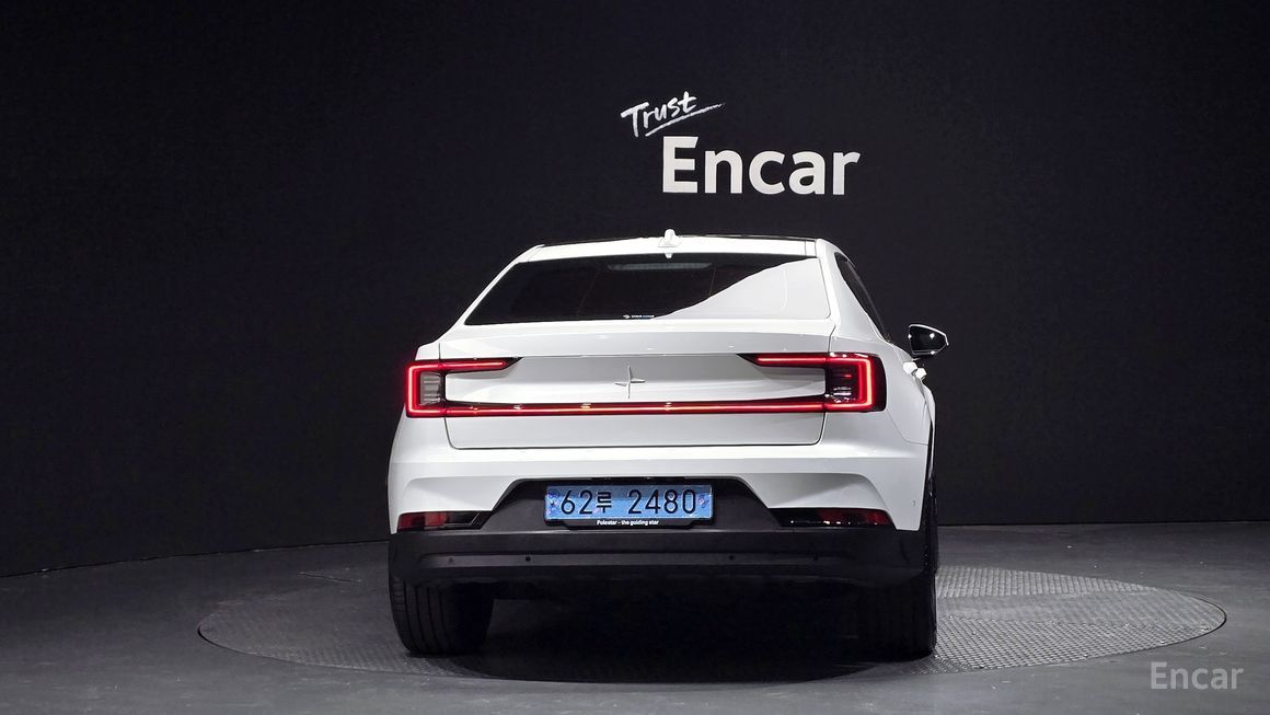 Polestar 2 - фото 3