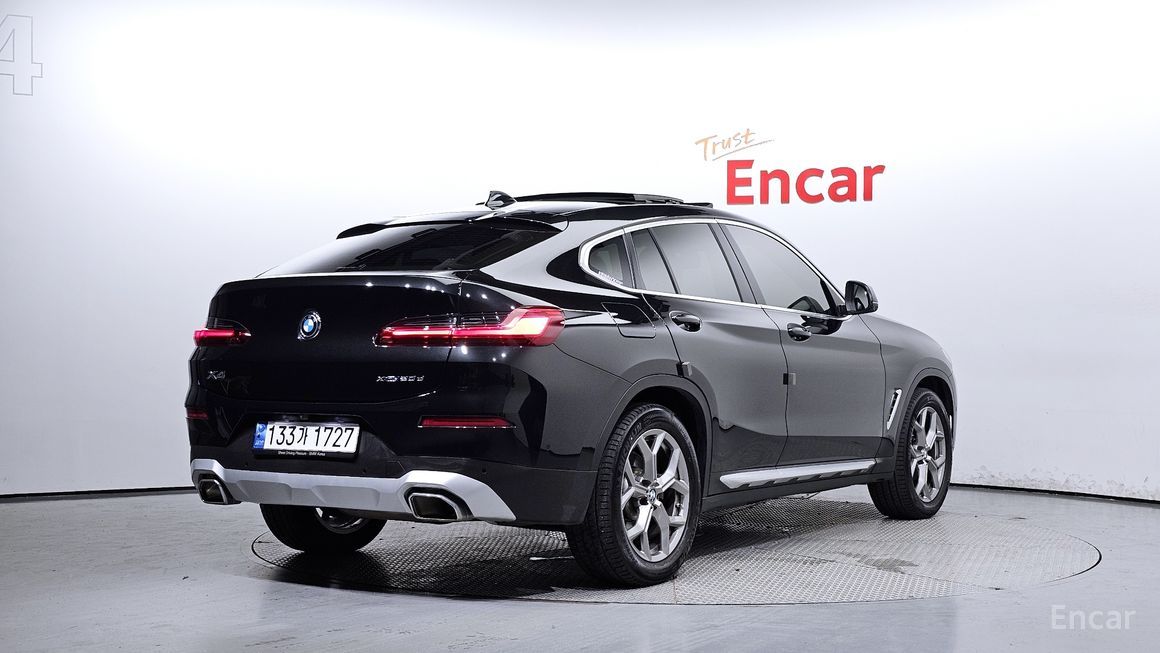 BMW X4 - фото 1