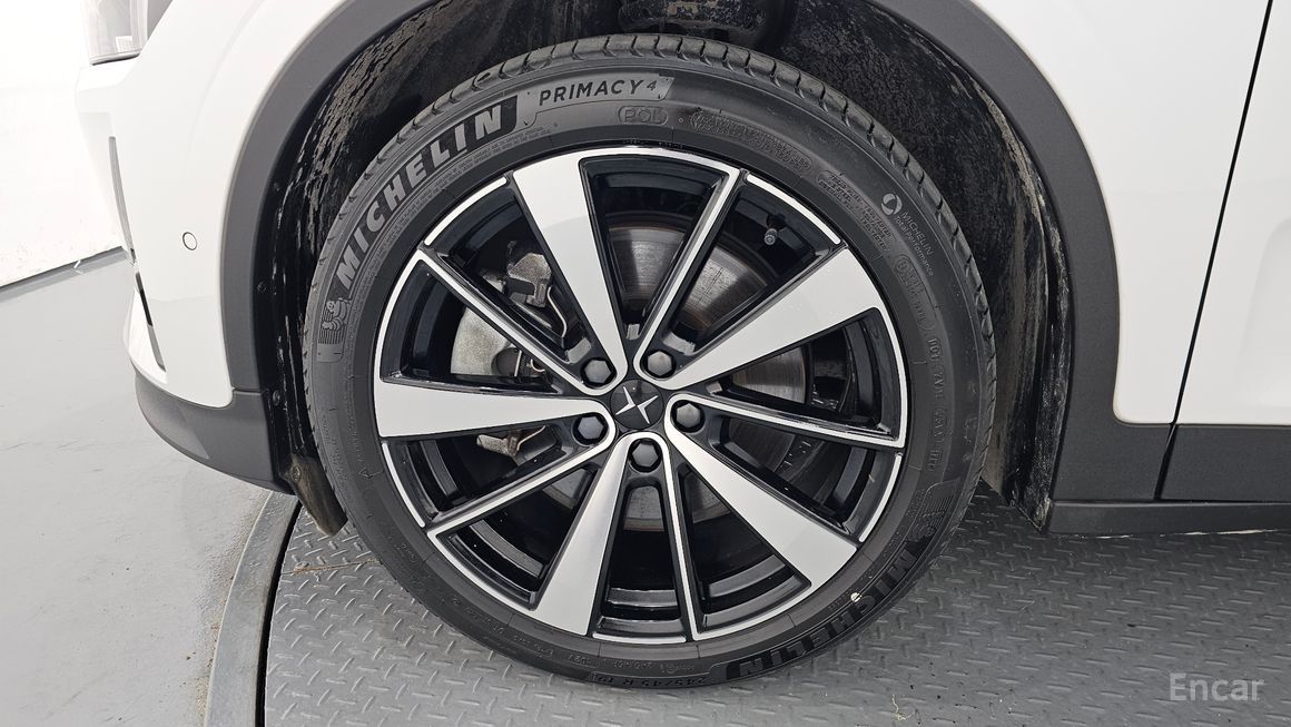 Polestar 2 - фото 4